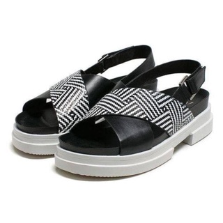 Sandal đế xuồng Daphne sale