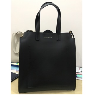 Túi Charles & keith size30