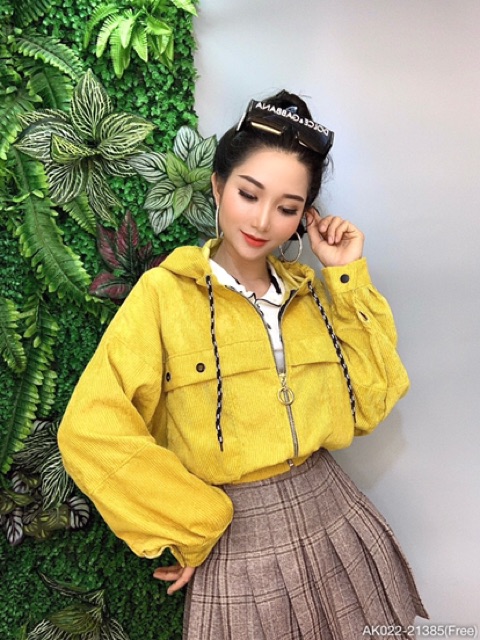 🌵 𝐓𝐡𝐞𝐔𝐥𝐳𝐳𝐚𝐧𝐠 🌵 022 Áo Khoác Nữ KaKi Nhung Thêu Chữ Form Cánh Dơi. Áo Chống Nắng Bán Sỉ | BigBuy360 - bigbuy360.vn