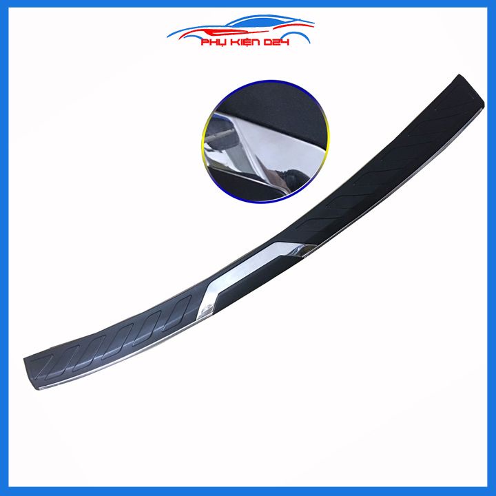 Ốp chống trầy cốp ngoài nhựa đen CRV 2018-2019-2020-2021-2022-2023 mẫu 2 dán cốp sau chống xước trang trí xe