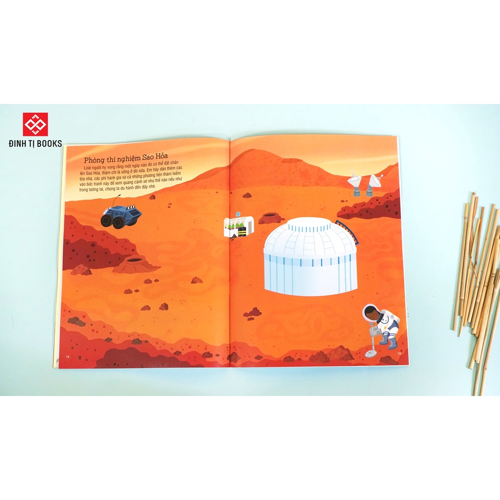 Sách-First sticker book - Sách dán hình đầu đời cho bé - Vũ trụ