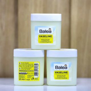 Kem dưỡng nẻ Vaseline Balea