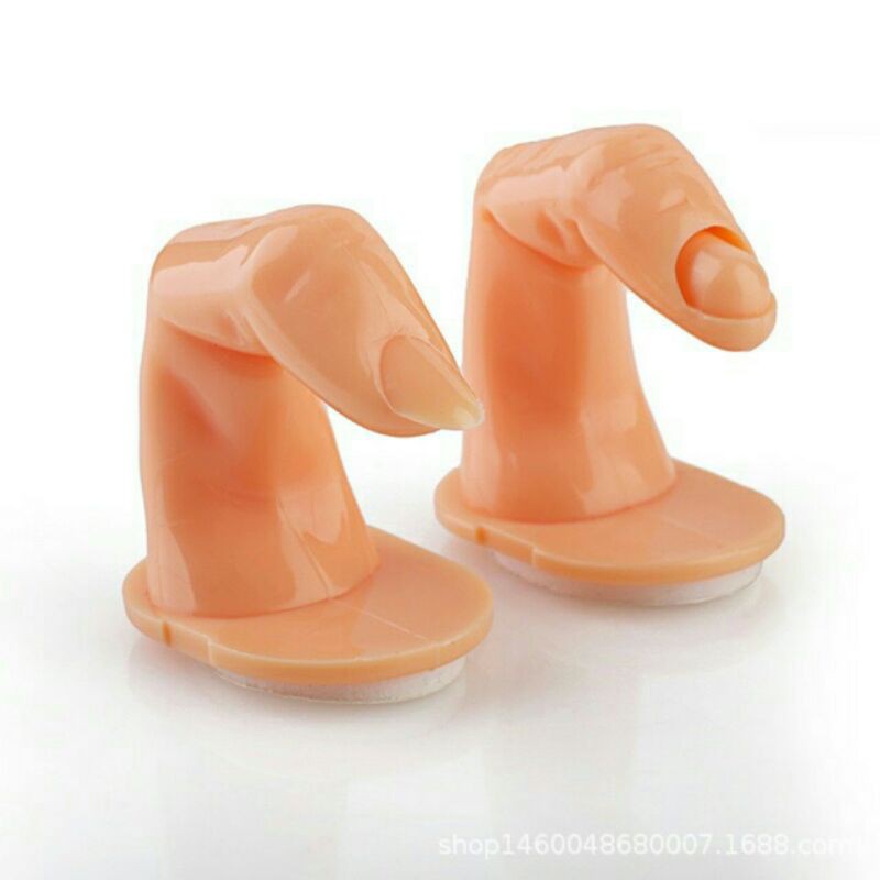 Ngón tay giả tập làm nail