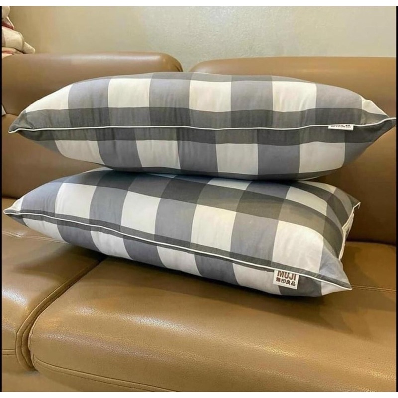1 Đôi Ruột gối Muji kẻ cao cấp 48cm x 74cm