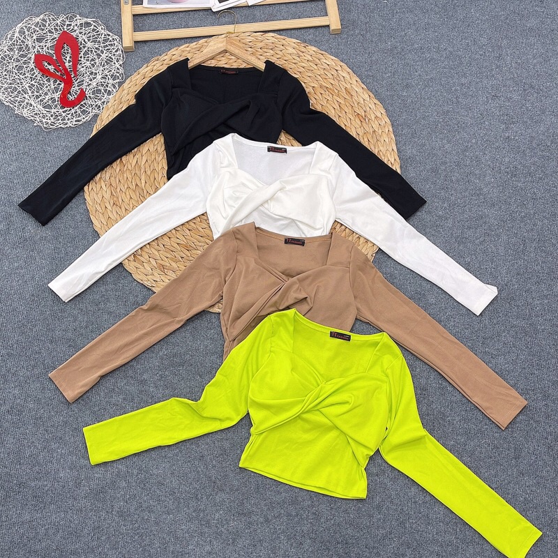 Só soắn ngực tay dài