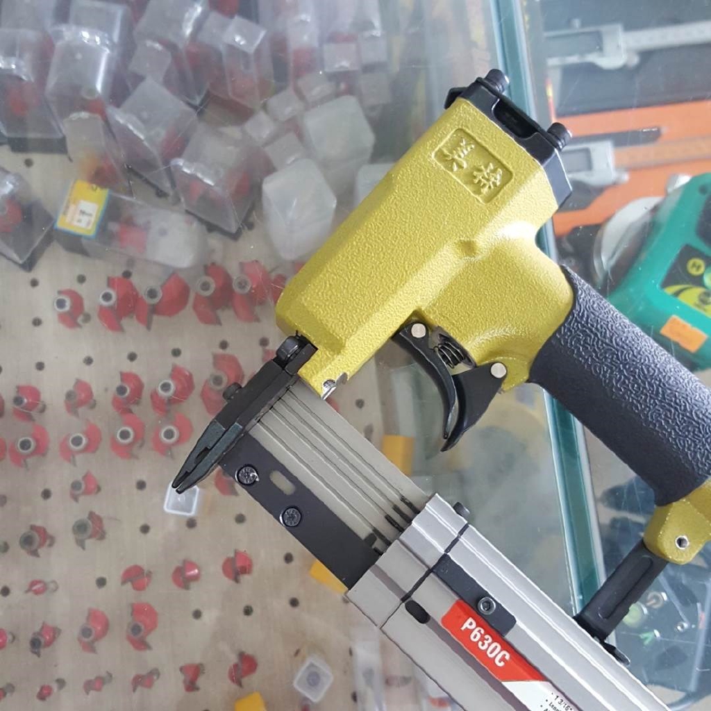 Súng bắn đinh Meite P630