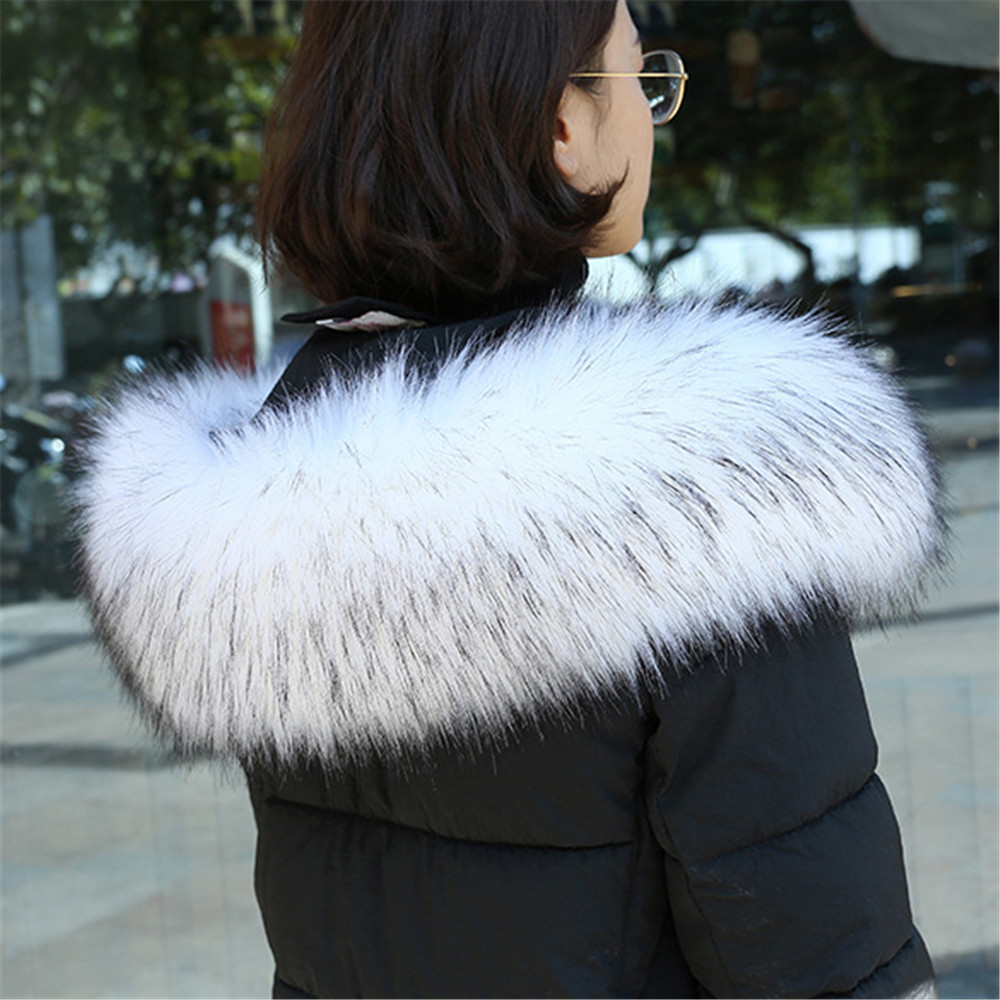 Cổ áo lông thú nhân tạo có thể tháo rời