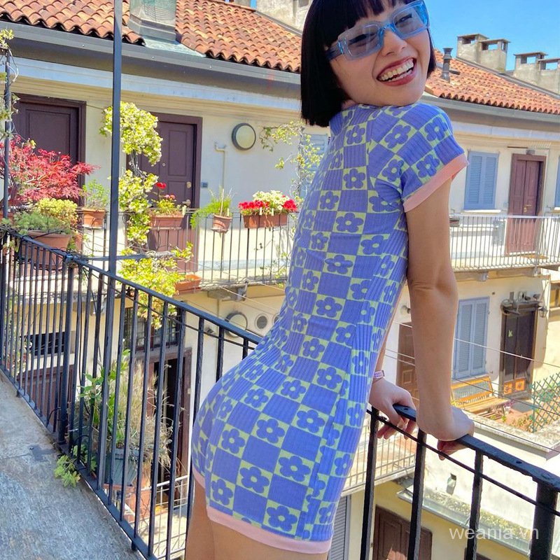 Áo liền quần tay ngắn cổ polo cài nút in họa tiết hoa dành cho nữ