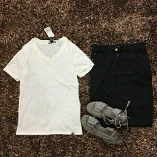 Áo phông cotton F21