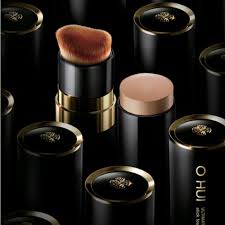 Thỏi kem nền che khuyết điểm Ohui Ultimate Cover Stick Foundation 01