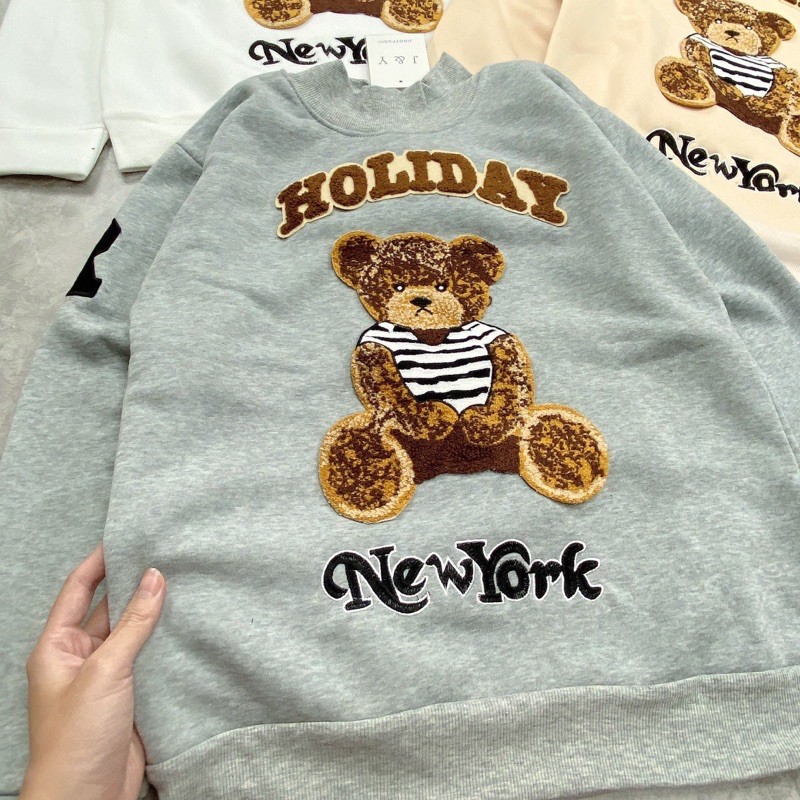 Áo nỉ gấu holiday.