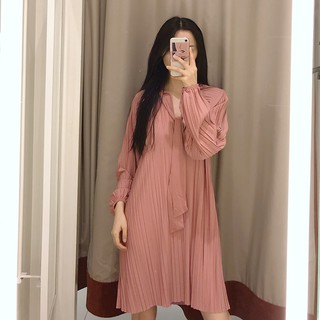 Đầm xếp li tay dài