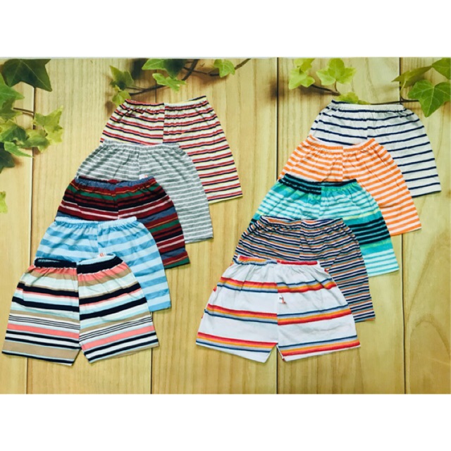 10 quần kẻ cho bé 6-15 kg , giá 4,5 k
