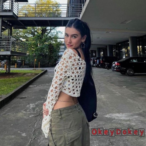 Áo Croptop Dệt Kim Tay Dài Màu Trơn Dáng Ôm Thiết Kế Khoét Lỗ Đơn Giản Thời Trang Cho Nữ