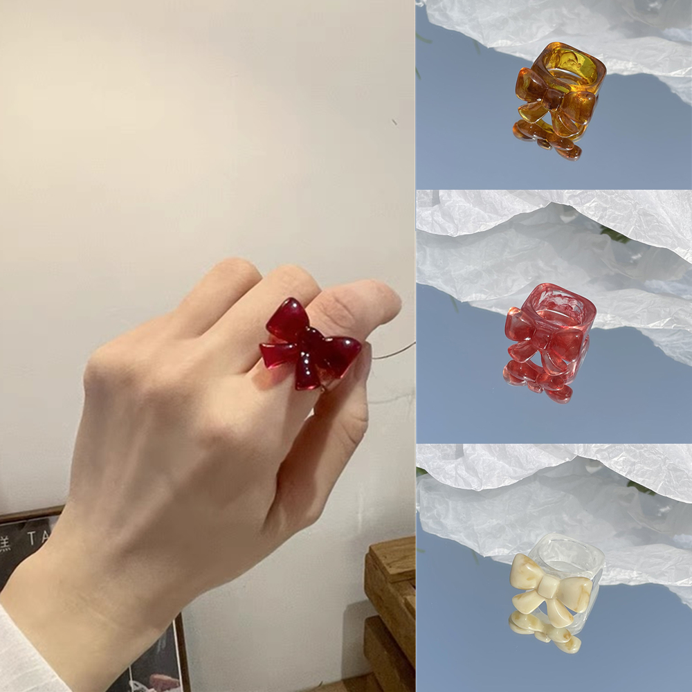 Nhẫn nhựa trong suốt nhiều màu sắc tùy chọn