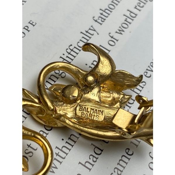 Bông tai kẹp vintage Balmain  Paris hoa