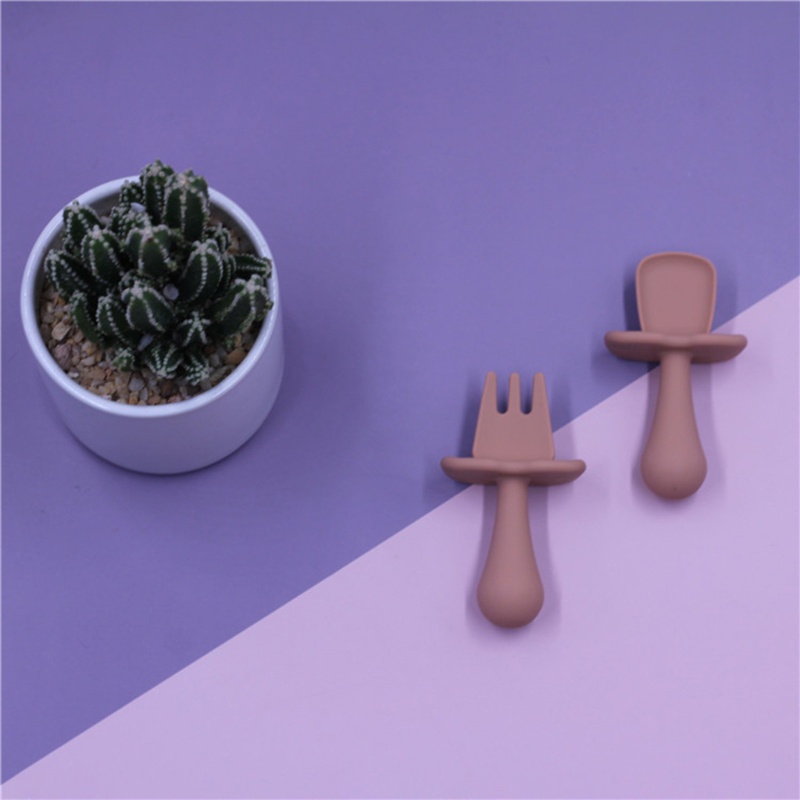 Bộ 4 Dụng Cụ Tập Ăn Bằng Silicone Chống Trượt Cho Bé