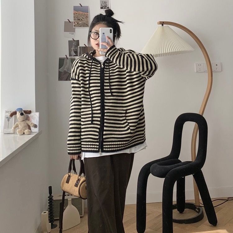 Áo Khoác Len Cardigan Có Nón Tay Dài Dáng Rộng Họa Tiết Kẻ Sọc Màu Tương Phản Thời Trang Xuân Đông Hàng Mới Dành Cho Bạn Nữ