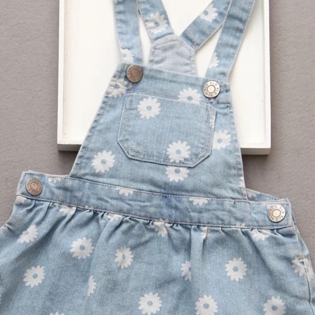 Váy yếm demin