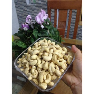 Hạt điều sấy nguyên vị không muối, hấp dẫn 260k/kg