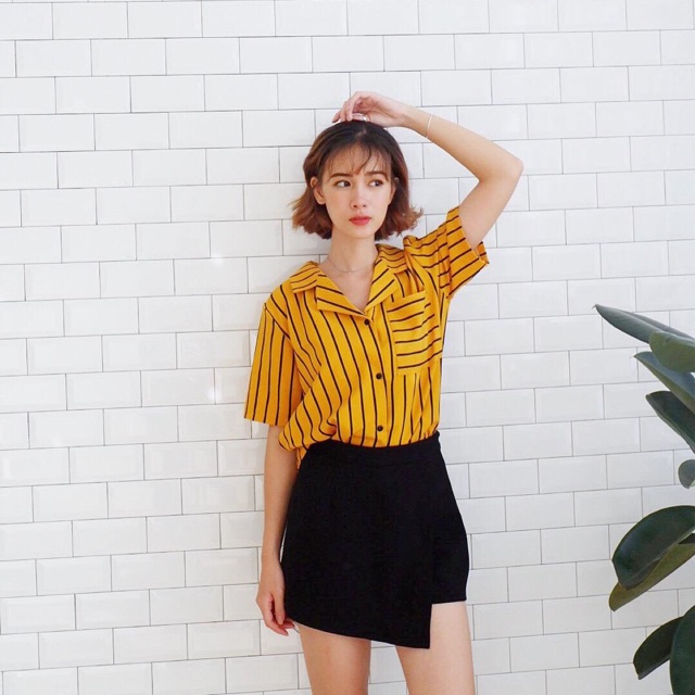 Áo pyjama kẻ vàng