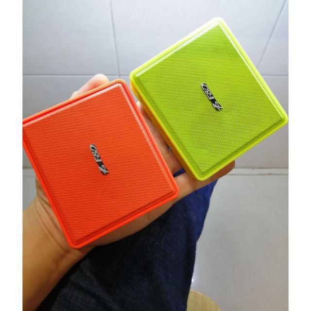 PT Loa Bluetooth Fenda W5