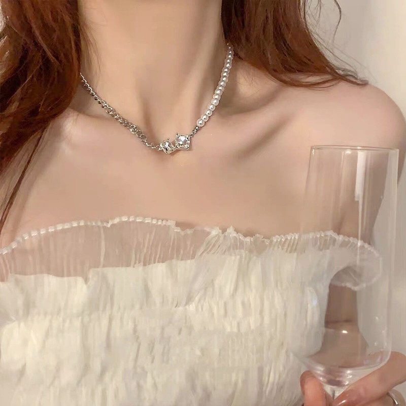 Vòng cổ Đính Ngọc Trai Hình Vuông Thời Trang Cho Nữ