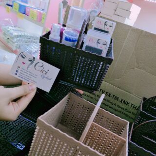 Rổ có quai đựng dụng cụ nối mi