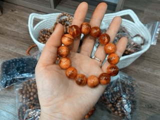 Vòng gỗ huyết long