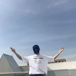 Áo in chữ THAT THING