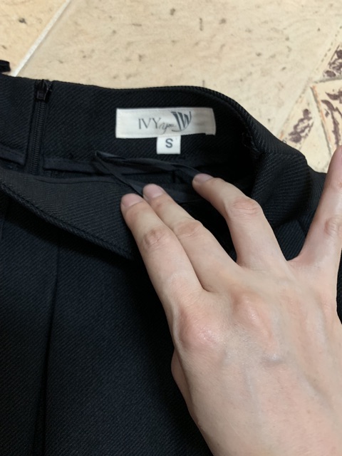 Thanh lý chân váy ivy moda size S