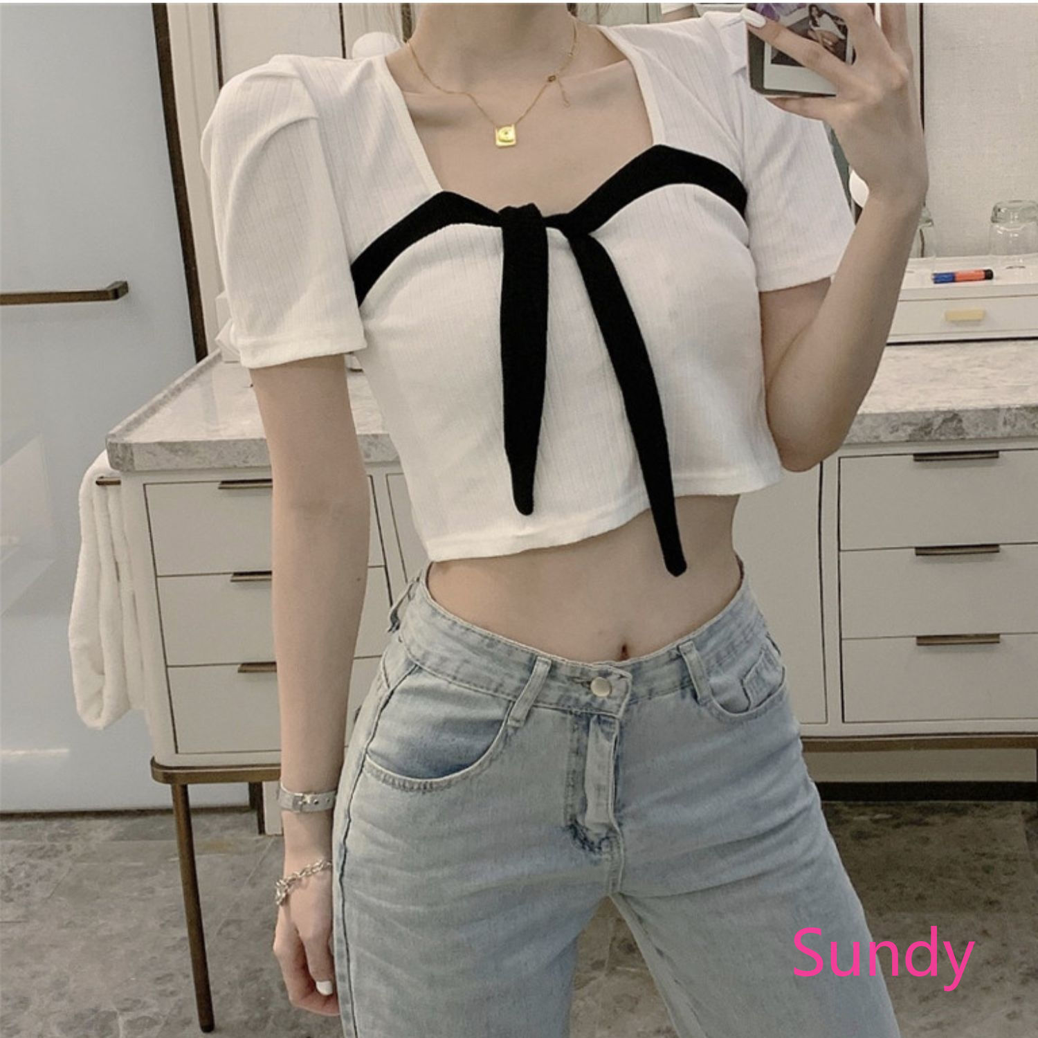 Áo Croptop Tay NGắn Phối Màu Tương Phản Năng Động Cho Nữ | BigBuy360 - bigbuy360.vn