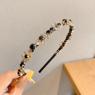 Cài tóc cổ điển cho nữ