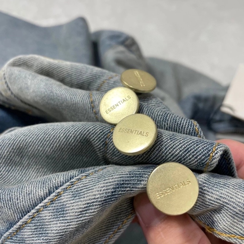 ✨  - Áo Khoác Vintage Fear Of God Essential Khuy Bấm Cho Nam Và Nữ || FOG Light Indigo Denim Trucker Jacket