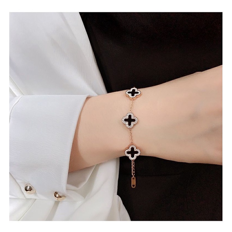 Vòng Tay Thép Titan Không Phai Màu Vàng Hình Cỏ Bốn Lá Đính Hạt Ngọc Trai Phong Cách Âu Mỹ Thời Trang Cho Nữ PX6K