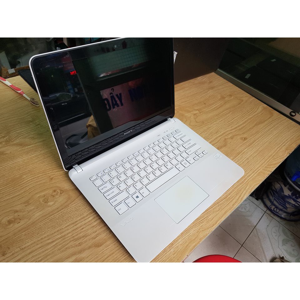 Siêu Phẩm Vaio Fit SVF Trắng Mỏng Nhẹ Core i3/Ram 4/Ổ 500Gb/Tặng Balo