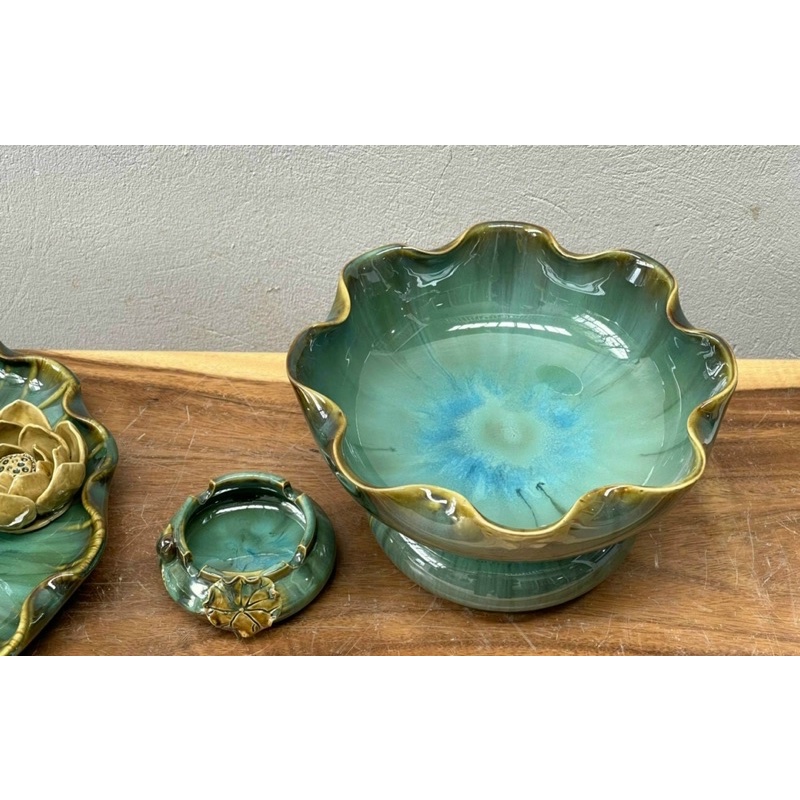 Bát Nước Thả Hoa