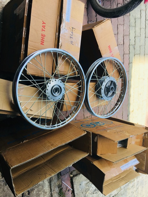 Cặp bánh căm zin sirius chính hãng