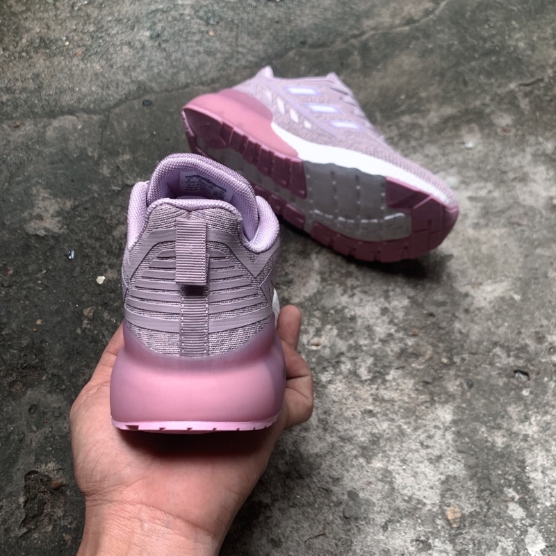 Giày thể thao Dass siêu nhẹ A153 hồng.Tặng hộp và tất