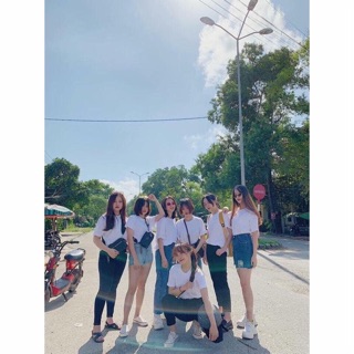 Áo thun nữ cổ tròn