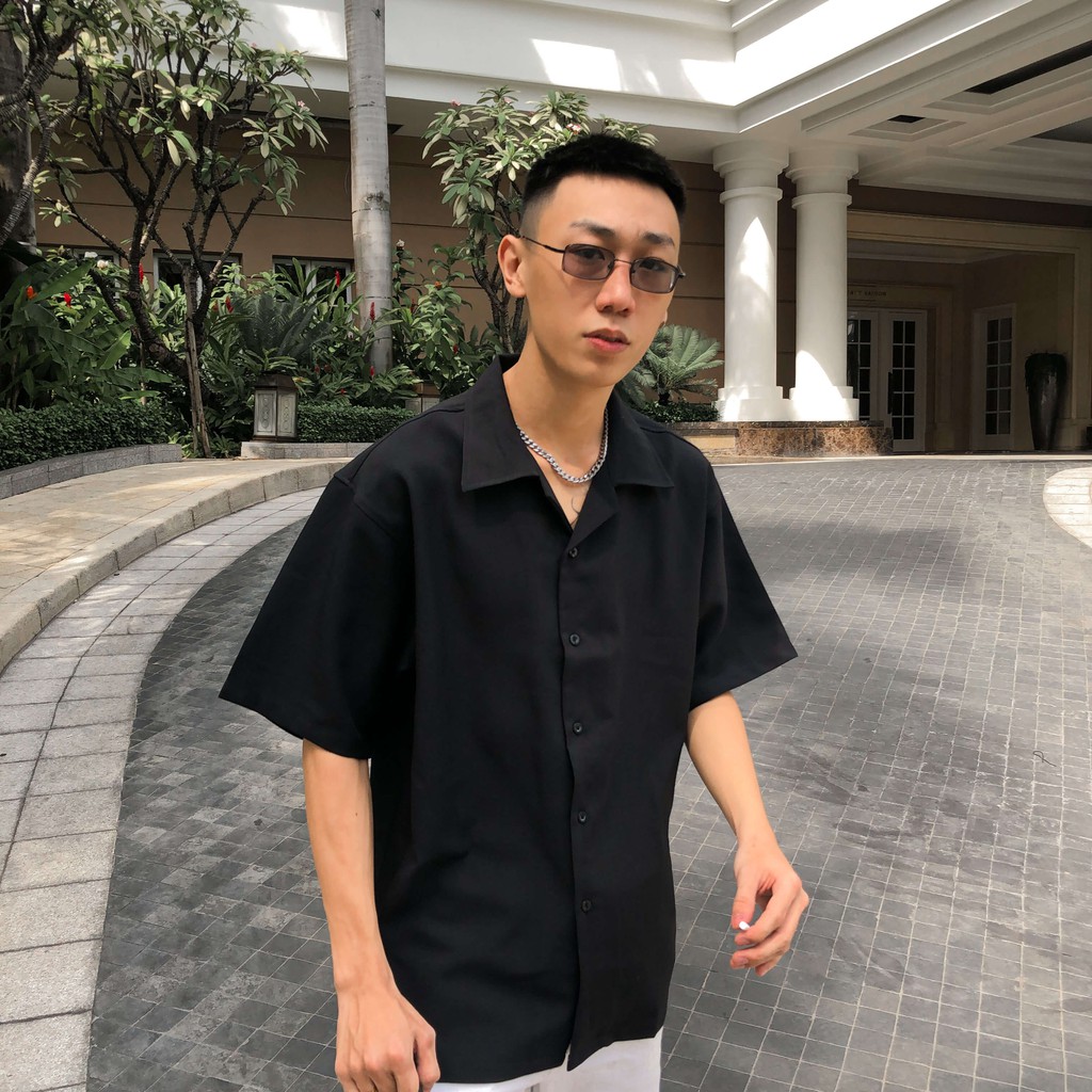 Áo Sơ Mi Ngắn Tay Nam Nữ Phom Rộng FVNXY Đen Trơn Thời Thượng | BigBuy360 - bigbuy360.vn