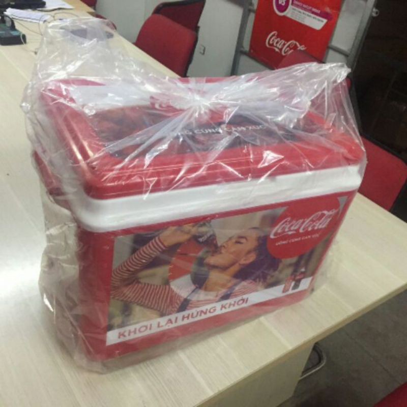 THÙNG ĐÁ GIỮ NHIỆT35L HÌNH CHỮ NHẬT (KHUYỄN MÃI CỦA COCACOLA )