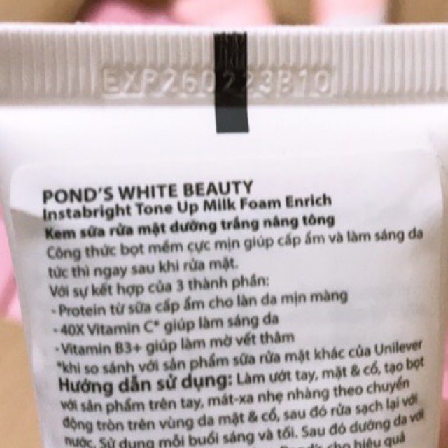 Kem sữa rửa mặt dưỡng trắng nâng tông Pond's White Beauty 40g