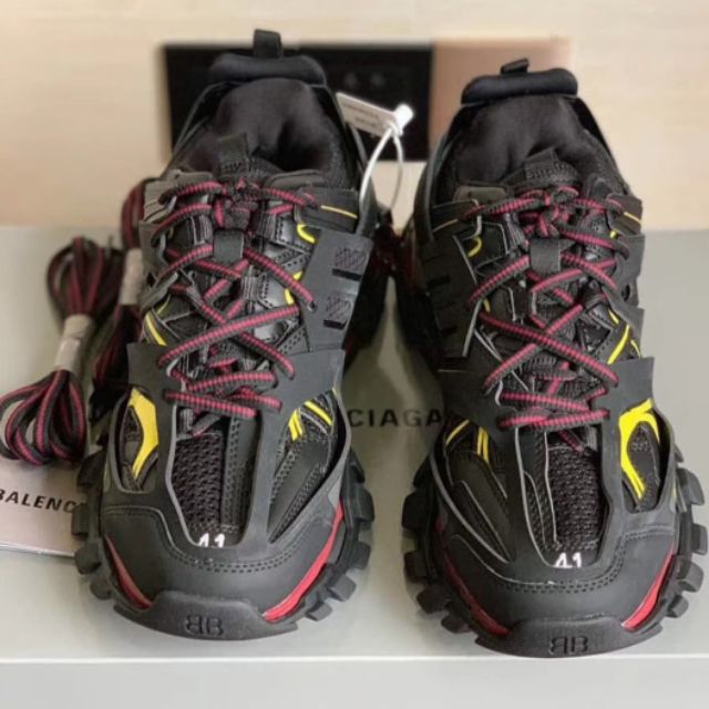 𝐒𝐀𝐋𝐄 | Xả Xả| HOT (SẴN 1:1) GIÀY BALENCIAGA TRACK 3.0 CÓ ĐÈN LED 2020 Có Sẵn : x hot ` :