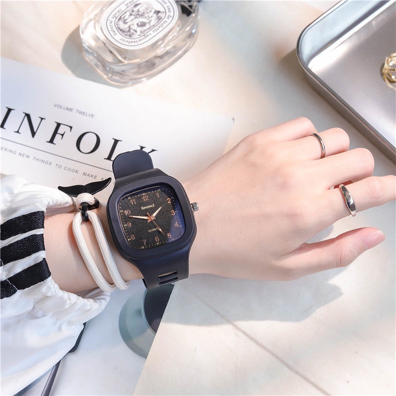 Đồng Hồ Đeo Tay Mặt Vuông Màu Xanh Bạc Hà Phong Cách Mới Cho Nữ Sinh