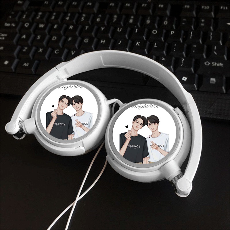 Tai nghe in hình BRIGHTWIN 2gether BL Thái Lan dạng chụp cắm dây có mic tiện lợi