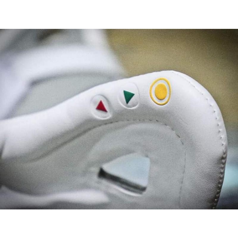 Giầy nike mag order