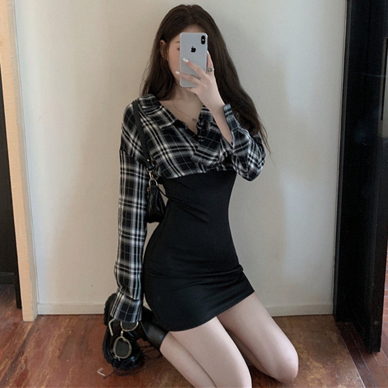 2021 autumn and winter new Korean polo collar Long Sleeve Plaid stitching with a slim waist and buttock dress for women