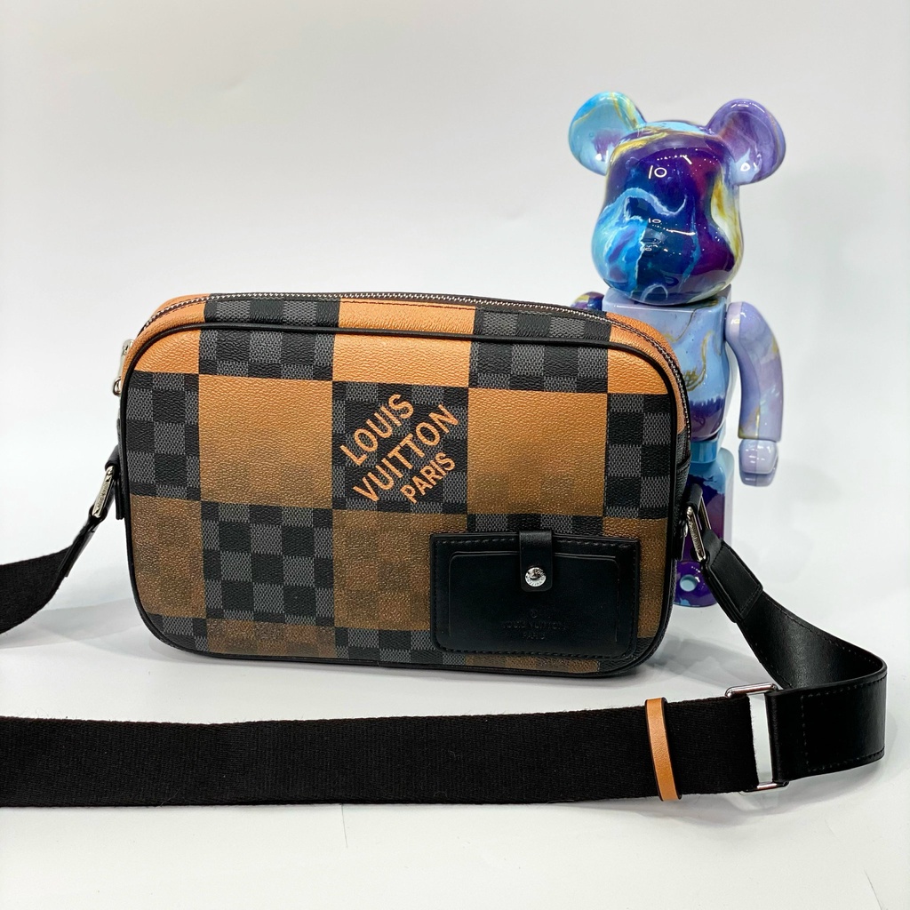 Túi đeo chéo LV Alpha caro