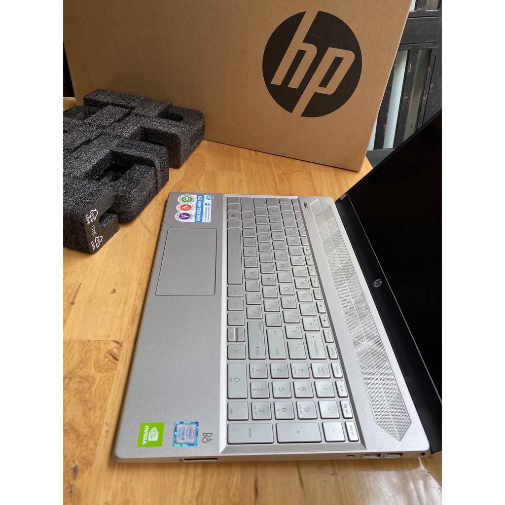 Laptop HP 15, i5 - 8265U - ncthanh1212 | BigBuy360 - bigbuy360.vn